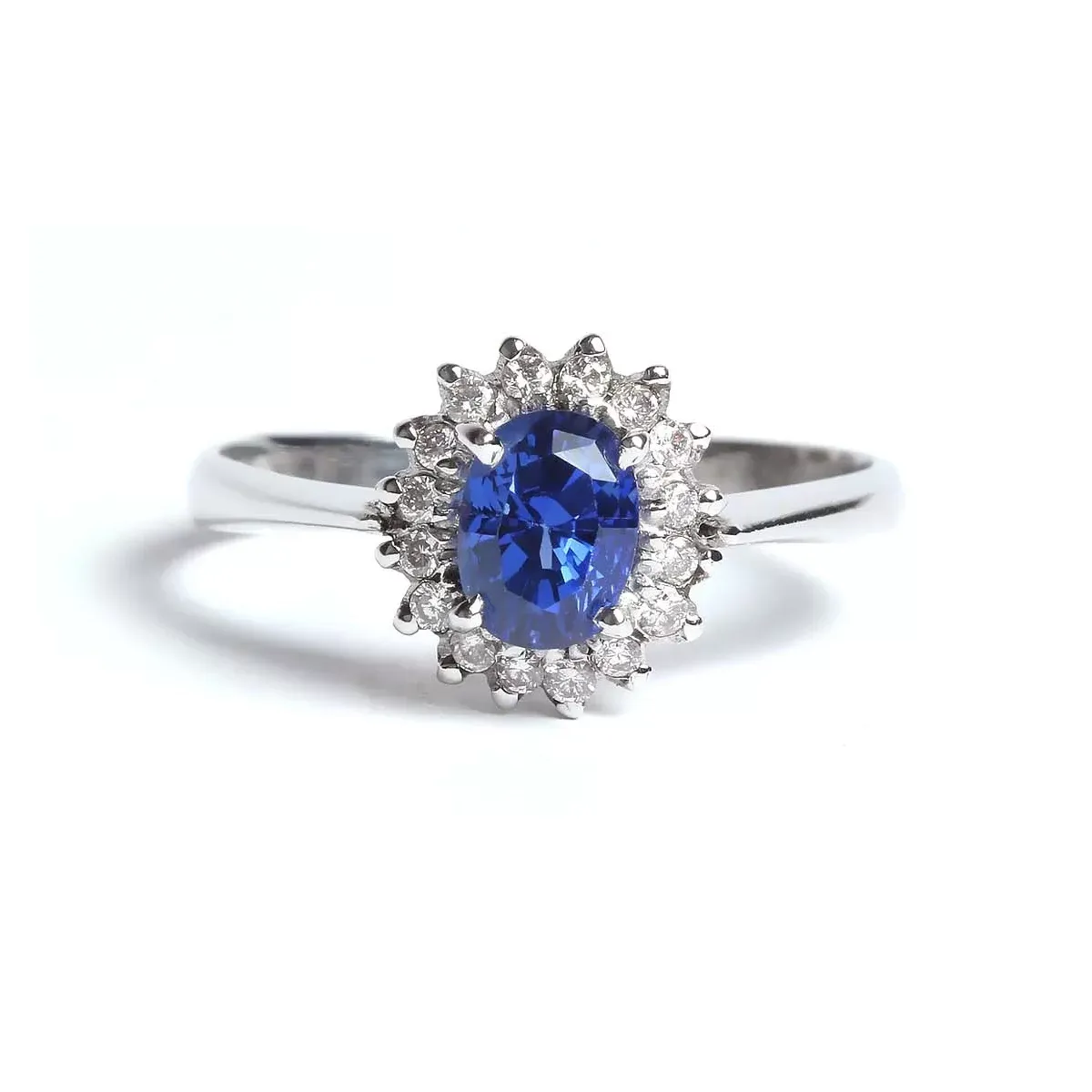 Ceylon blue sapphire and diamond ring